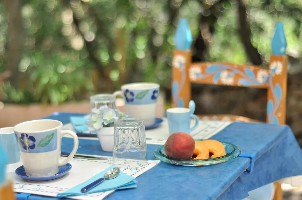 סן פנטלאו Bed & Breakfast Yin & Yang 3*, סן פנטלאו