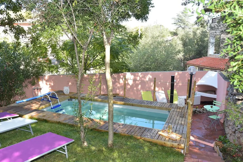 סן פנטלאו Bed & Breakfast Yin & Yang